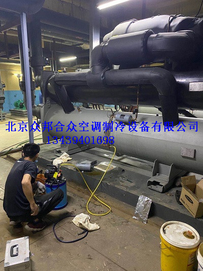 开利30XW机组换油保养